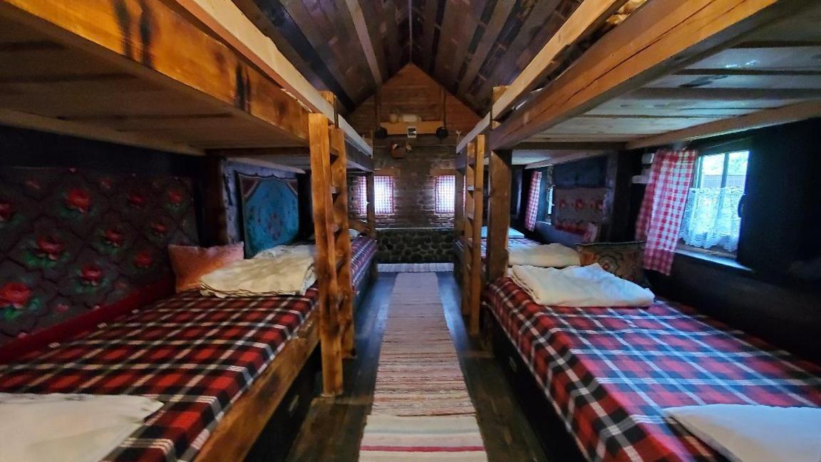 Casa Rustic Feher & Fekete Vendeghazak Sovata Exterior foto