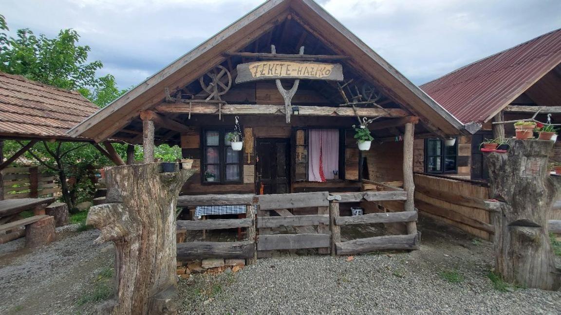 Casa Rustic Feher & Fekete Vendeghazak Sovata Exterior foto