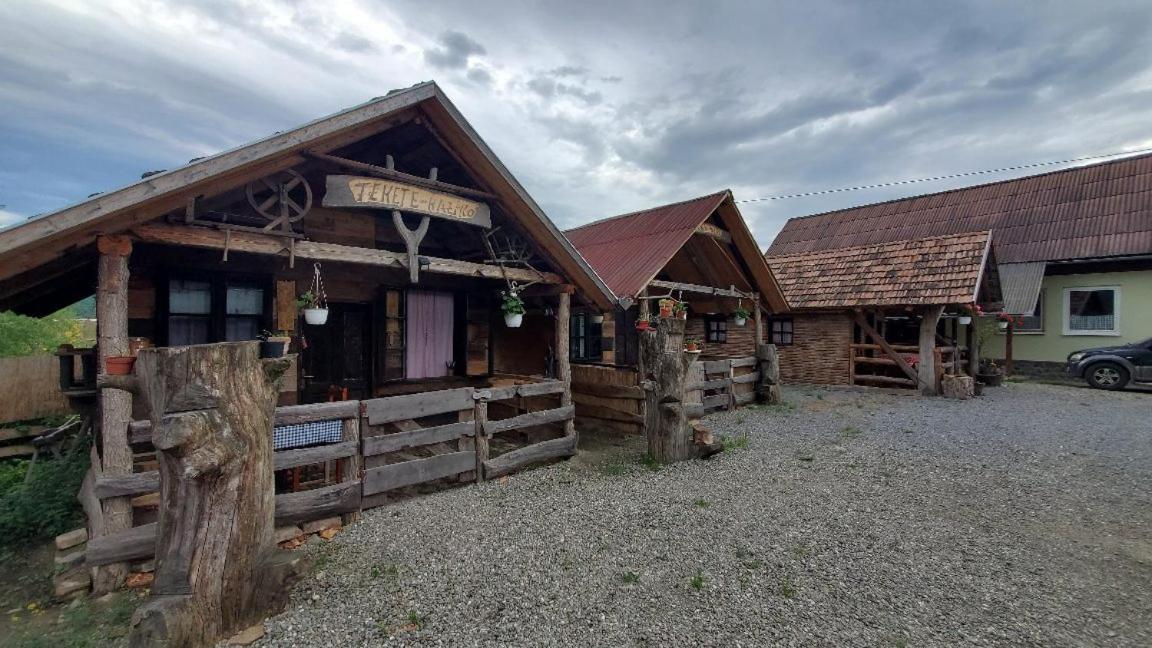 Casa Rustic Feher & Fekete Vendeghazak Sovata Exterior foto