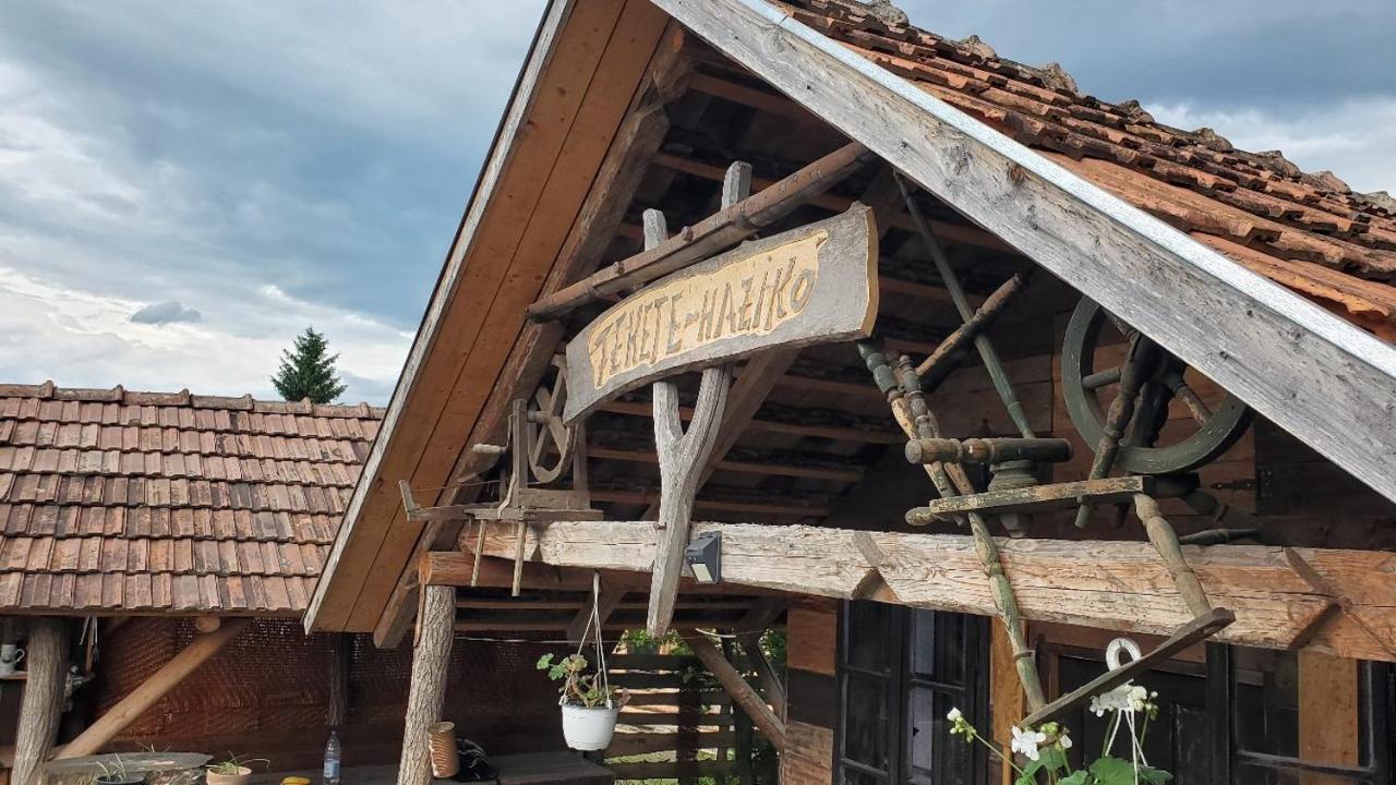 Casa Rustic Feher & Fekete Vendeghazak Sovata Exterior foto