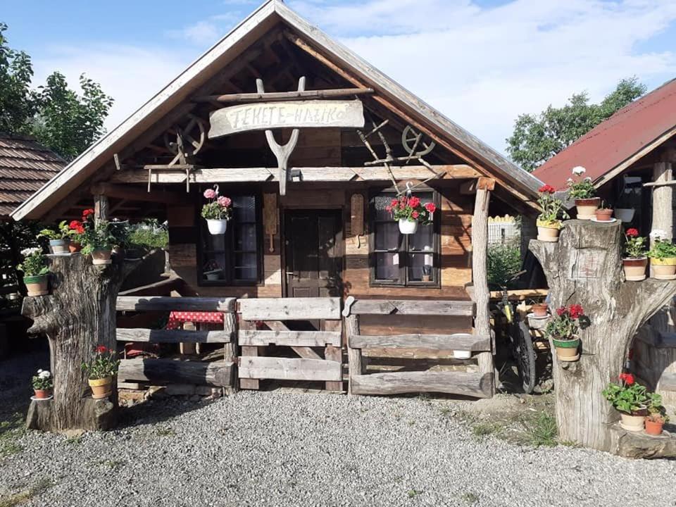 Casa Rustic Feher & Fekete Vendeghazak Sovata Exterior foto